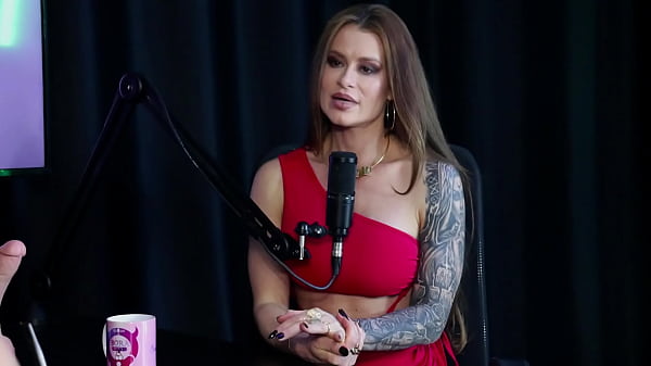 He spent ten years in the military police, he is a lawyer and his client's fetish was to pay all his bills - Tati Weg (SHEER/RED)