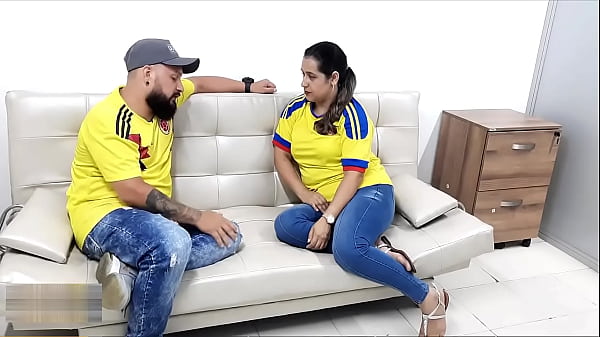 Me follo a la perra de mi cu&ntilde_ada el dia de la independencia - Cum en las nalgas - Porn en Espa&ntilde_ol