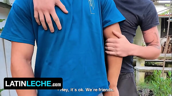 Bester Freund öffnet seinem Kumpel sein eigenes Arschloch zum Pumpen, damit er seine Ex vergessen kann