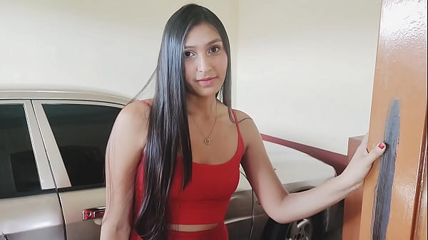 Sehr heiße Nachbarin kommt zum Kaffeeholen und wird von ihrer Nachbarin gefickt