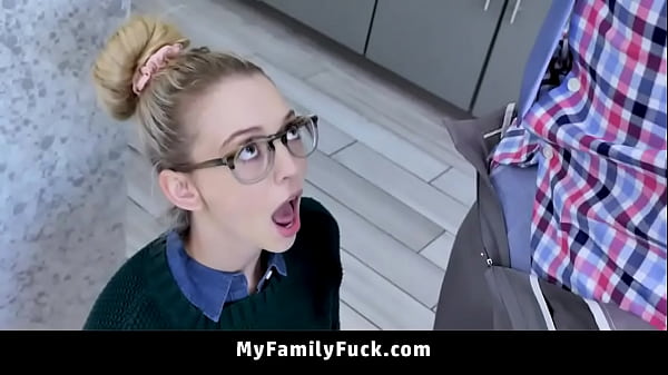 Incredibile teenager sexy si mette in mostra