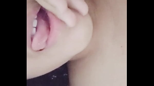 Se filtra videollamada por WhatsApp de maestra de la uni