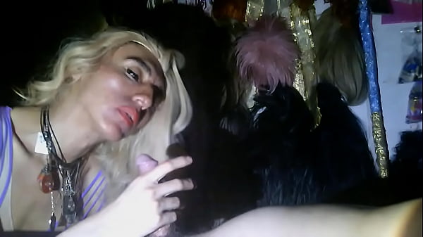 CONTINUO A SUCCARE QUEL GRANDE CAZZO BIANCO DOMINANTE (COMMENTA, MI PIACE, ISCRIVITI E AGGIUNGIMI COME AMICO PER VIDEO PIÙ PERSONALIZZATI E INCONTRI NELLA VITA REALE)