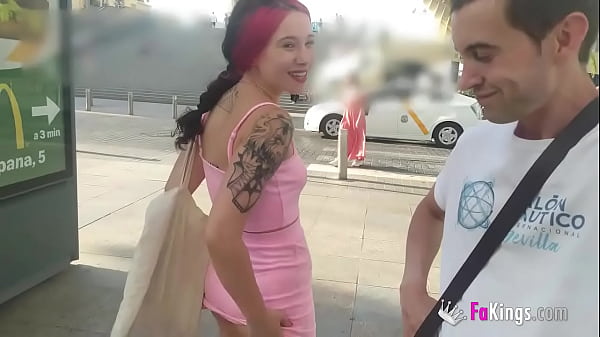 Bella teenager fa un pompino