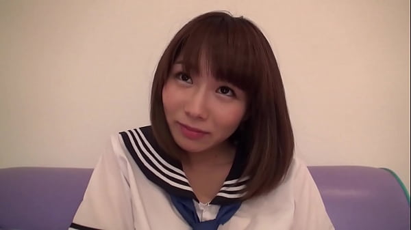 Cosplay-Café-Abholung 05 in Sendagaya Sensible Cosplay-Schönheit Yuka-chan Ihre freche Muschi wird schon durch die Berührung nass. Schieben Sie Ihre Unterwäsche und breiten Sie sie weit aus. Es ist so nass, dass man den Finger hineinstecken kann! �