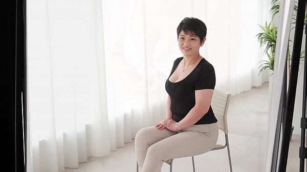 First shot married woman document Akiko Yanagisawa <with digest>