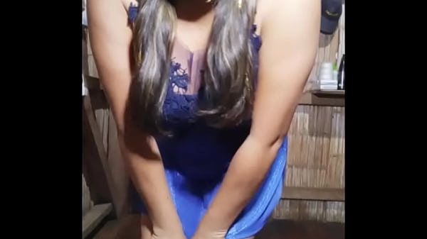 SEÑORA LATINA MUESTRA SUS EXUBERANTES TETAS LISTA PARA EL SEXO!! QUIERO QUE MIS TETAS PARTICIPEN EN UN DÍA DE SEXO INTENSO PARA MASTURBAR UN PENE GRANDE. PORNO CASERO REAL GRATIS