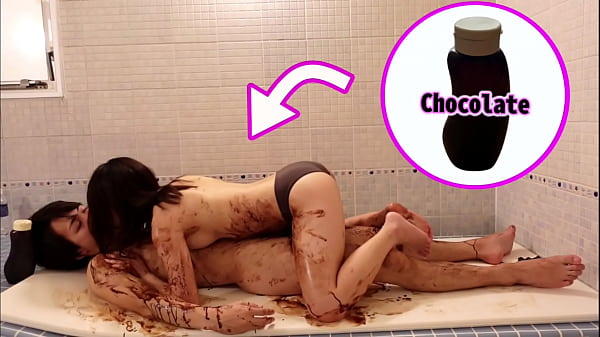 Chocolate slick sex in the bathroom on valentine'_s day - Japanese young couple'_s real orgasm