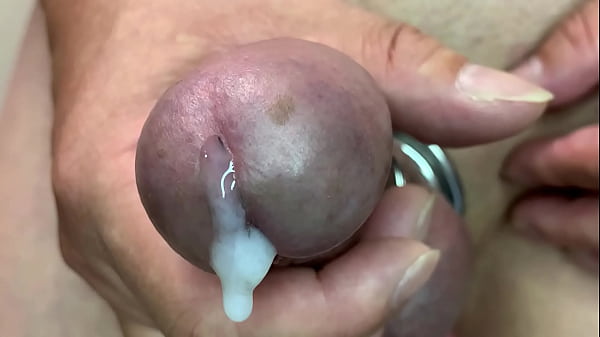 Masturbación con 3 anillos para el pene