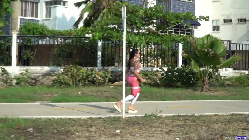 Catturare il dolce sesso anale dei cercatori d'oro con una troia dal grosso bottino
con antonio maiorca e abel