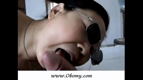 Esibizionista coreano in azione di pompino