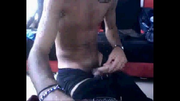 Un p&eacute_d&eacute_ français de la marionnette (93500) Nom : Portela Mika