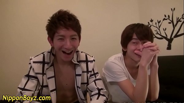 Il ragazzo asiatico gay fa schifo