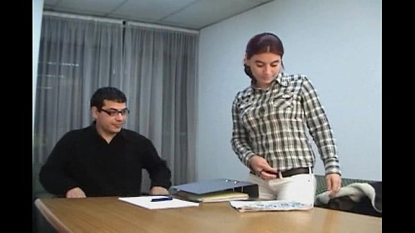 Se busca secretaria (porno argentino)