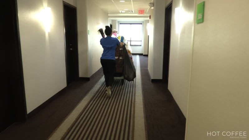 Jolla pr serviço de quarto garota fodida por convidado